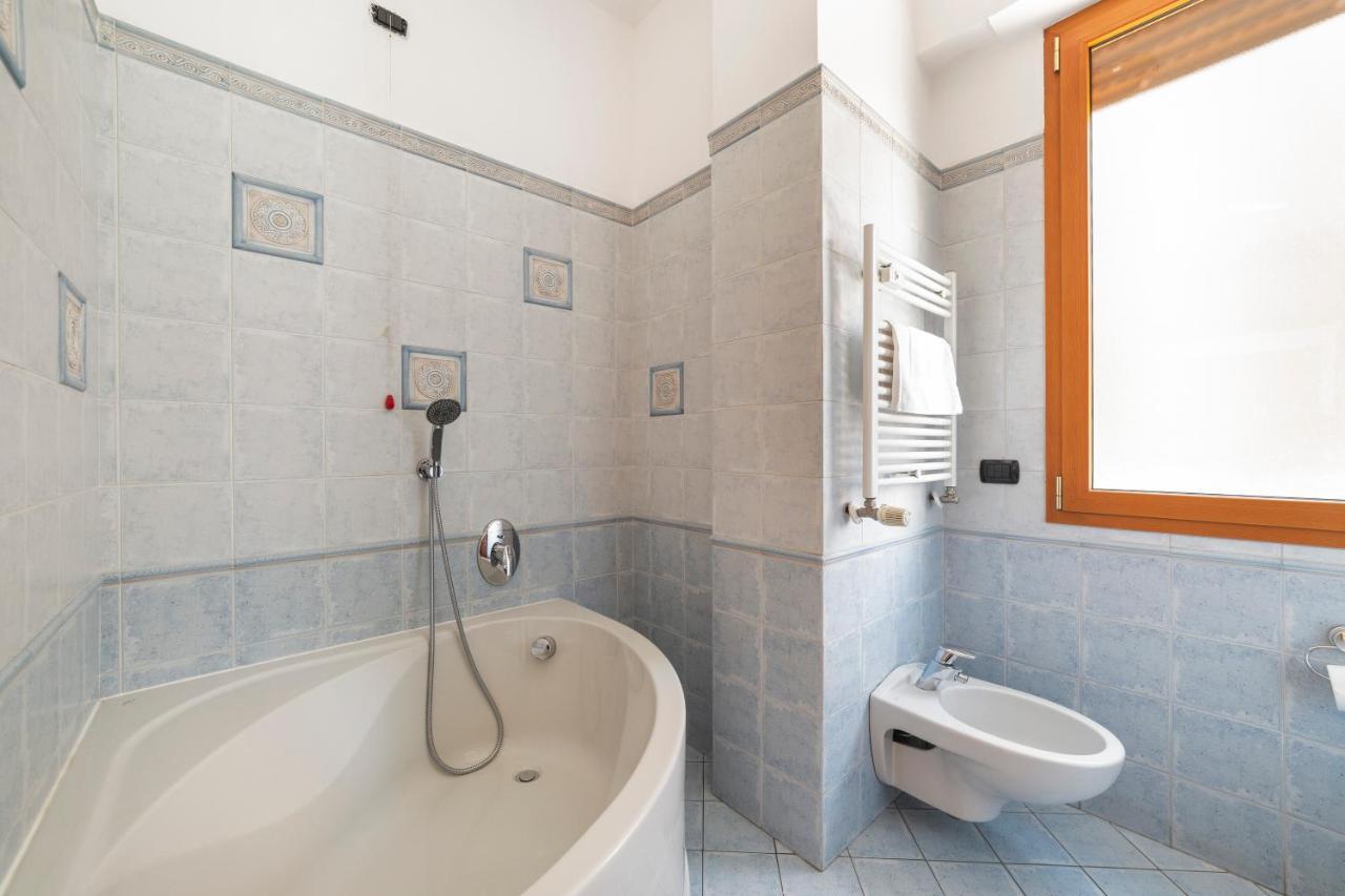 Cenisio M5 Lovely Apartment - With Balcony! Mailand Exterior foto