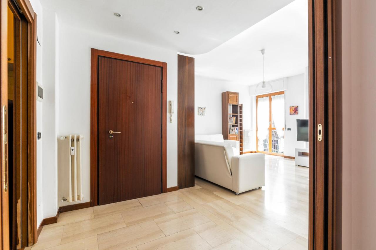 Cenisio M5 Lovely Apartment - With Balcony! Mailand Exterior foto